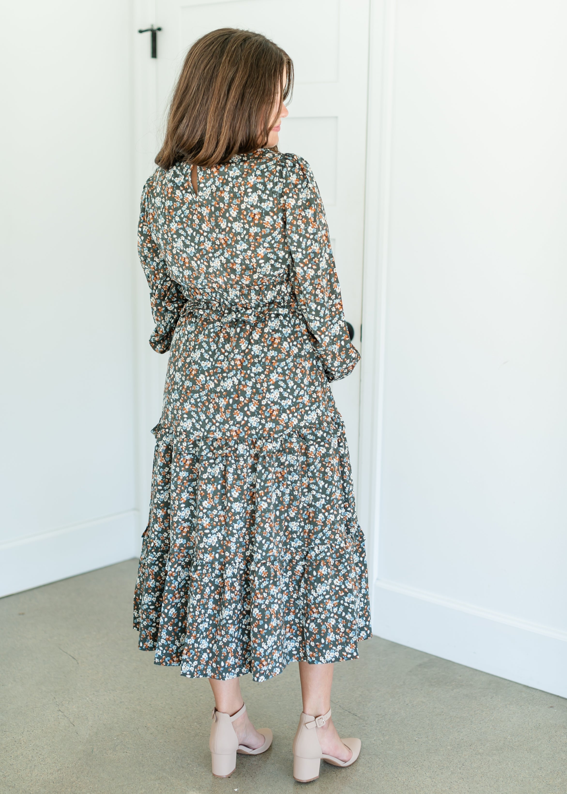 Ditsy Floral Cinched Waist Ruffled Dress