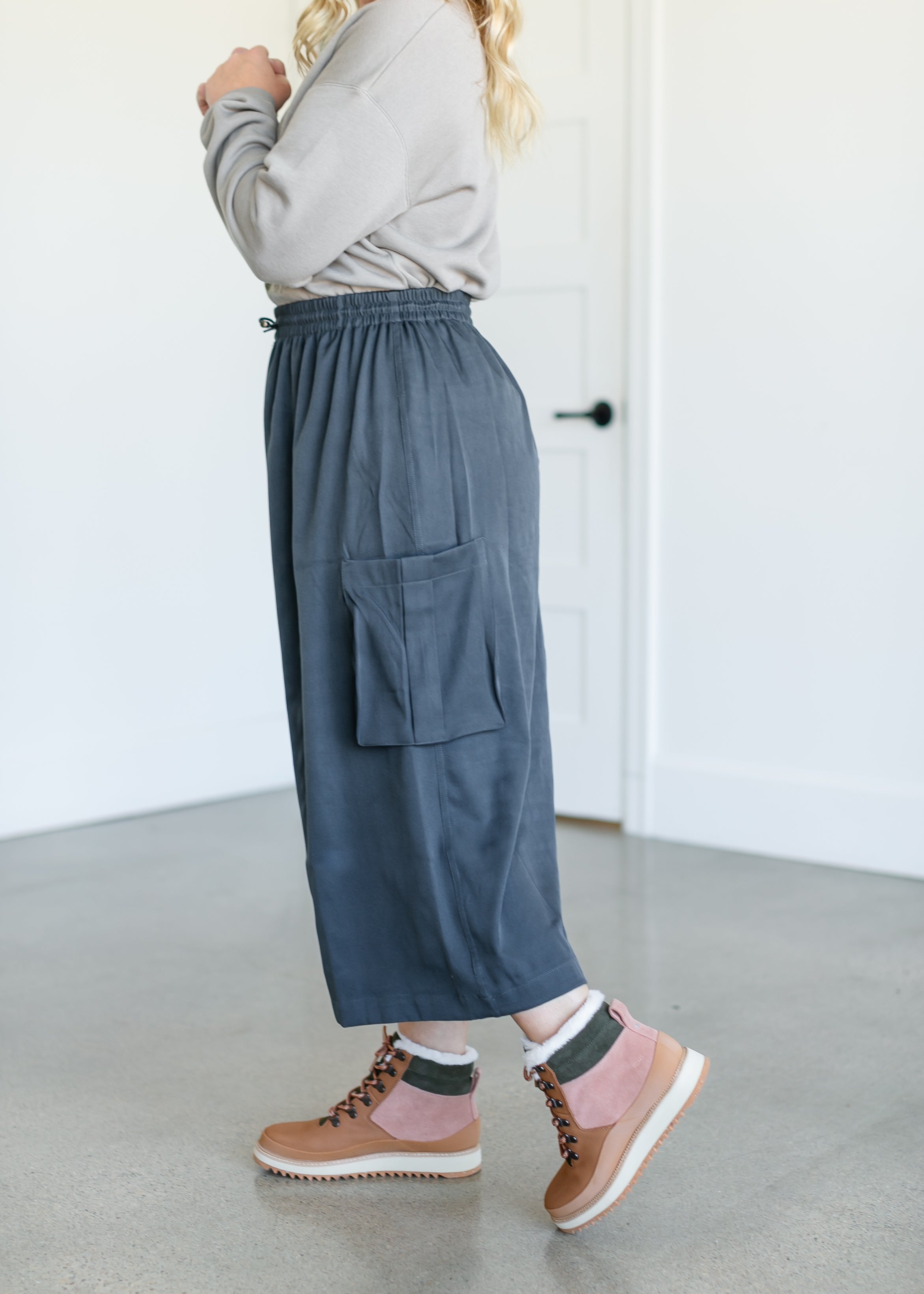 Drawstring Waist Cargo Midi Skirt