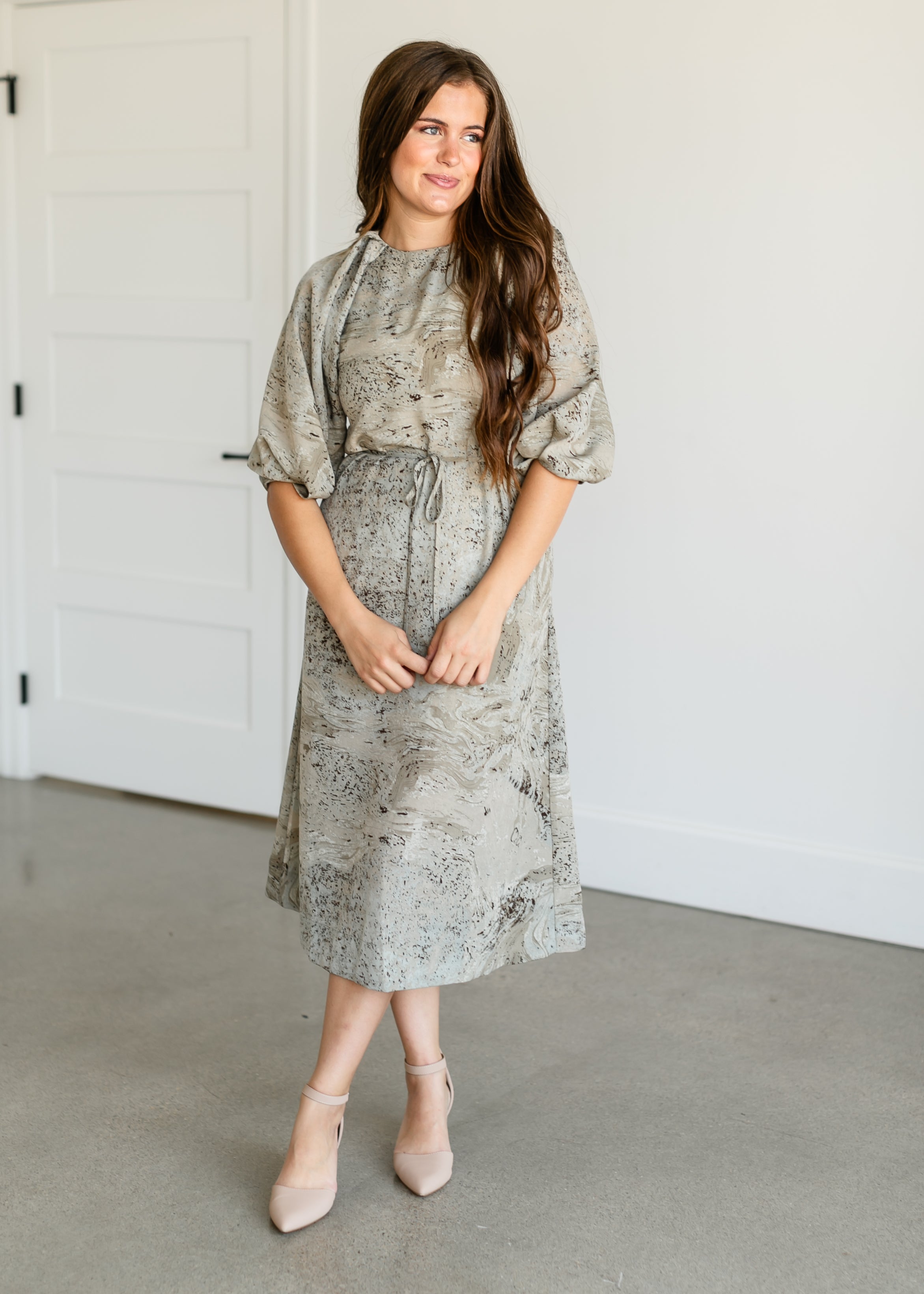 Belted 3/4 Sleeve Printed Satin Midi Dress
