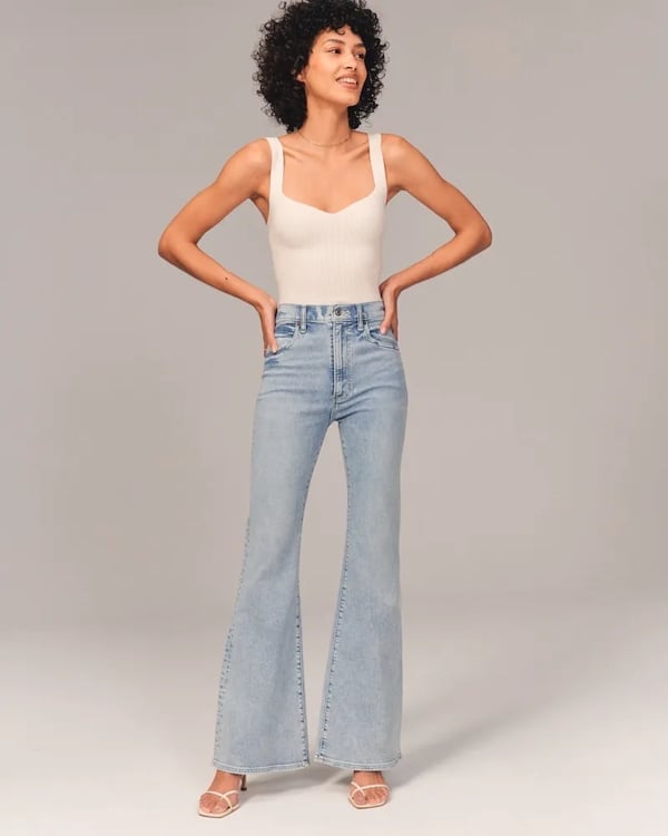High-waisted flared jeans