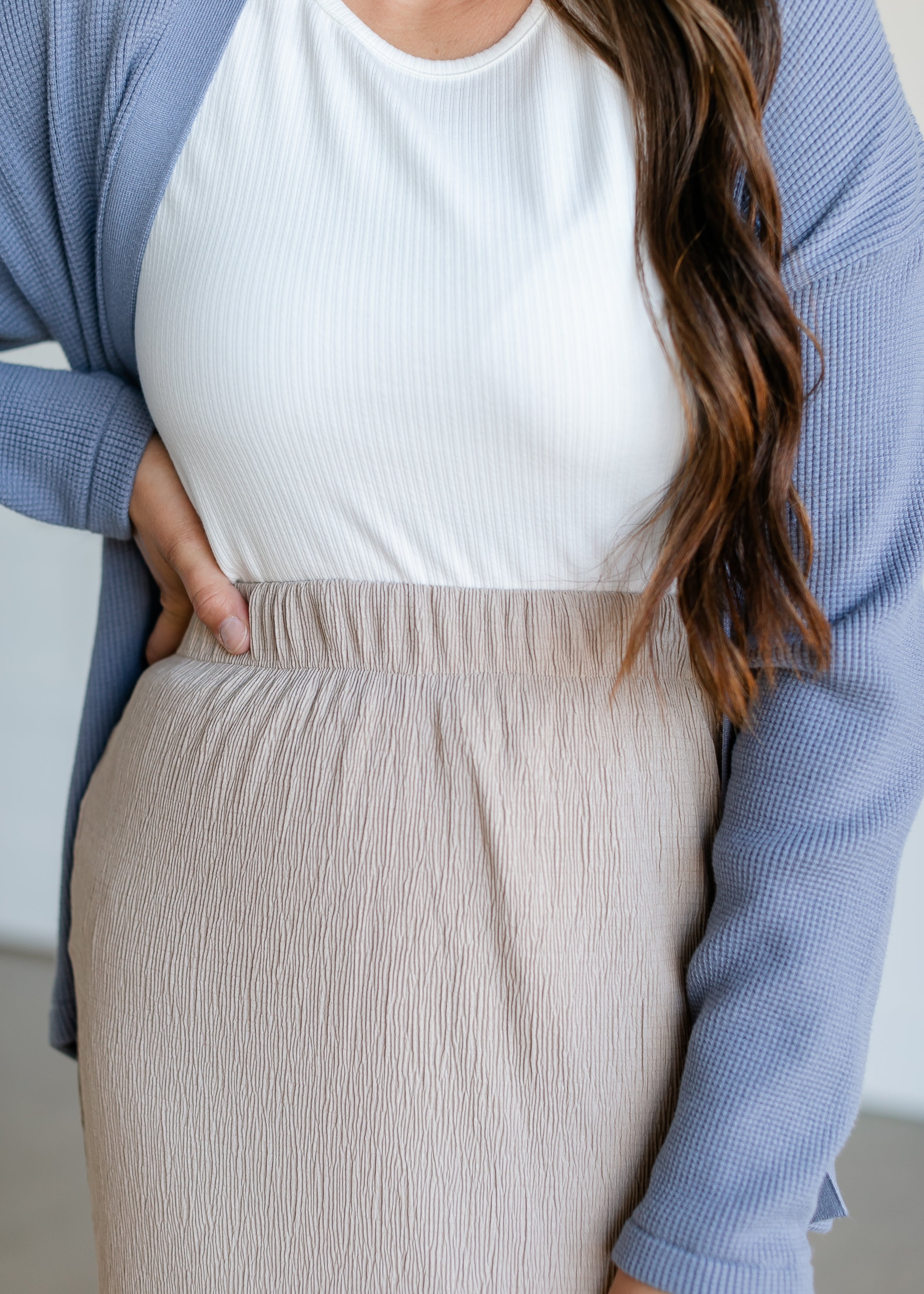 Novi Crinkle Pull On Midi Skirt