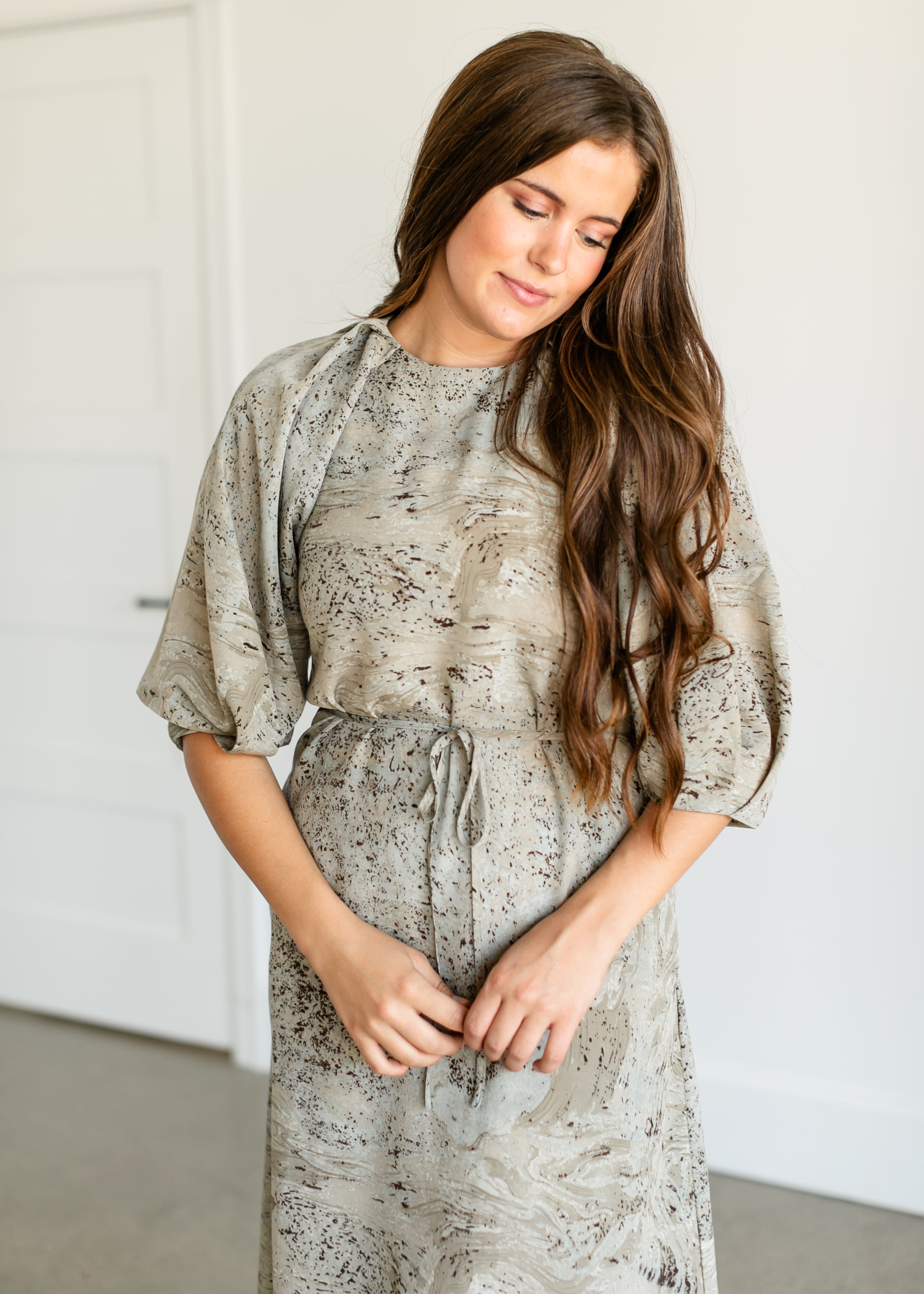 Belted 3/4 Sleeve Printed Satin Midi Dress